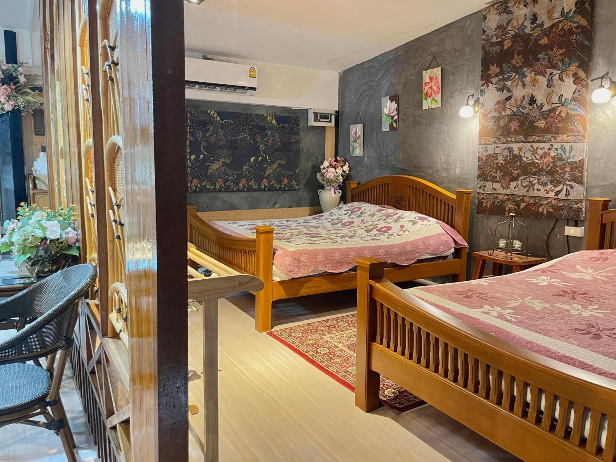 The Quarter Wutthakat Apartment Bangkok Room photo