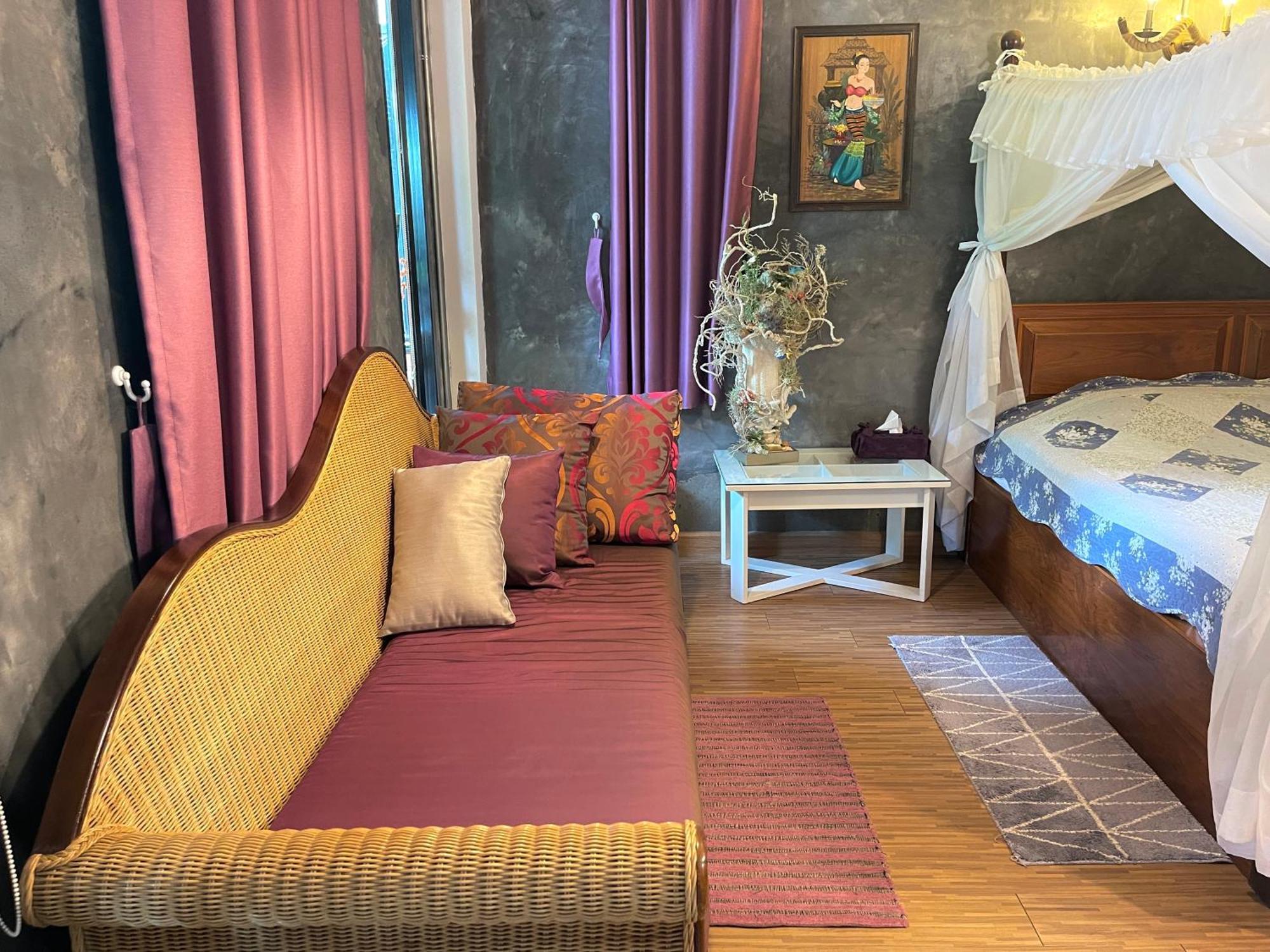 The Quarter Wutthakat Apartment Bangkok Room photo